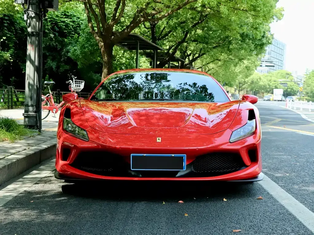 Ferrari F8 — фото 10
