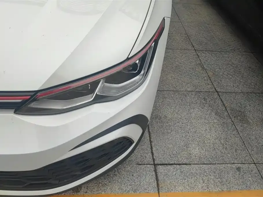 Volkswagen Golf GTI — фото 4