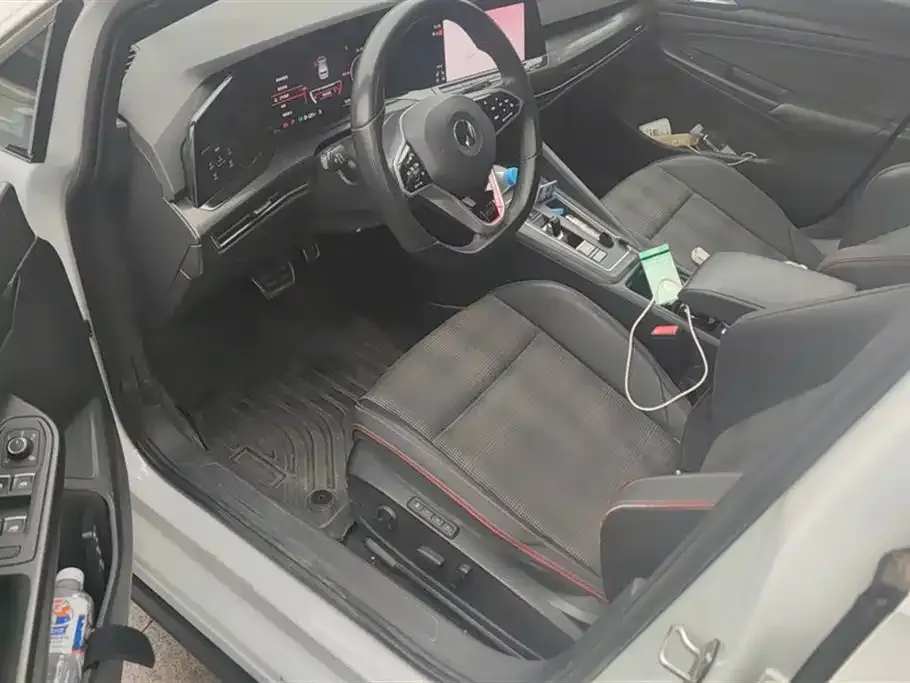 Volkswagen Golf GTI — фото 3