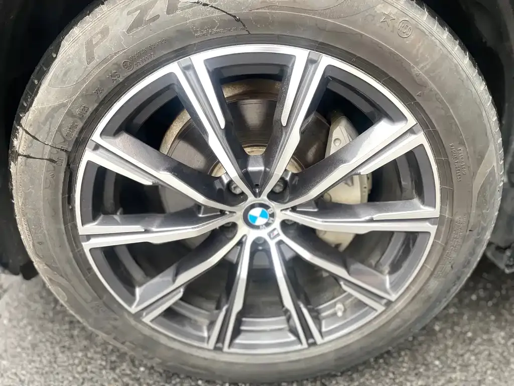 BMW X5 (Import) — фото 8