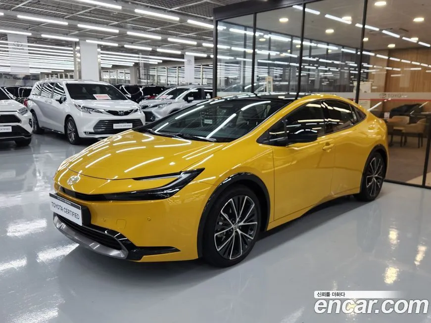 Toyota Prius — фото 1