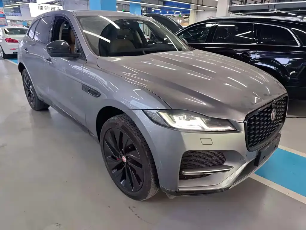 Jaguar F-PACE — фото 4