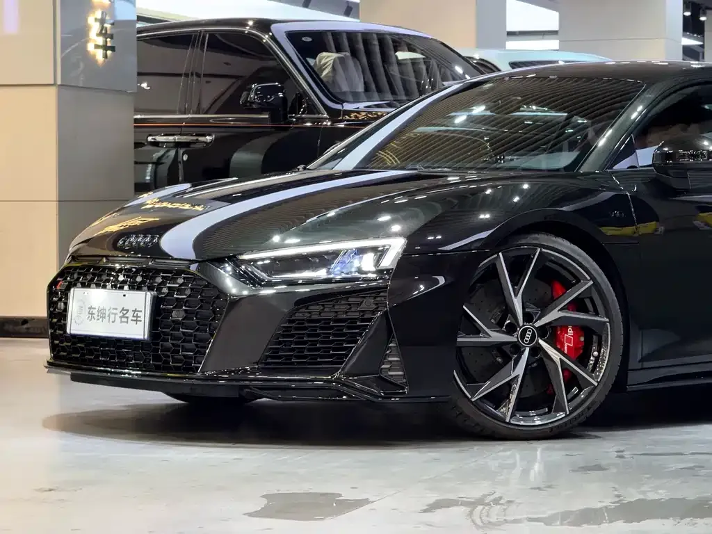 Audi R8 — фото 2