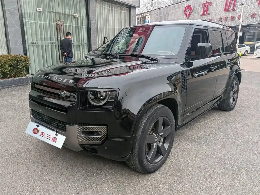 Land Rover Defender — фото 1