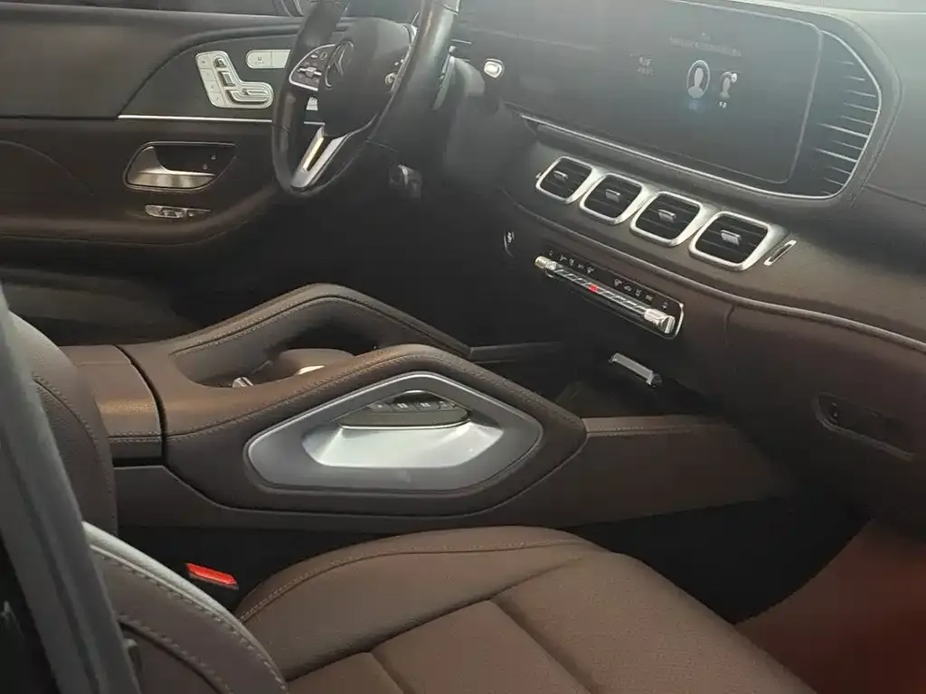 Mercedes-Benz GLE — фото 6