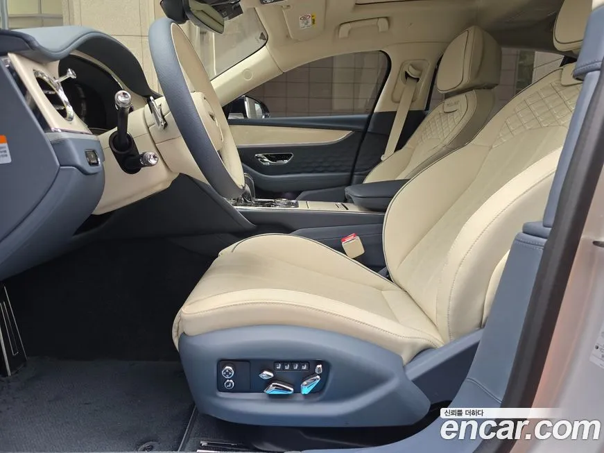 Bentley Flying Spur — фото 2