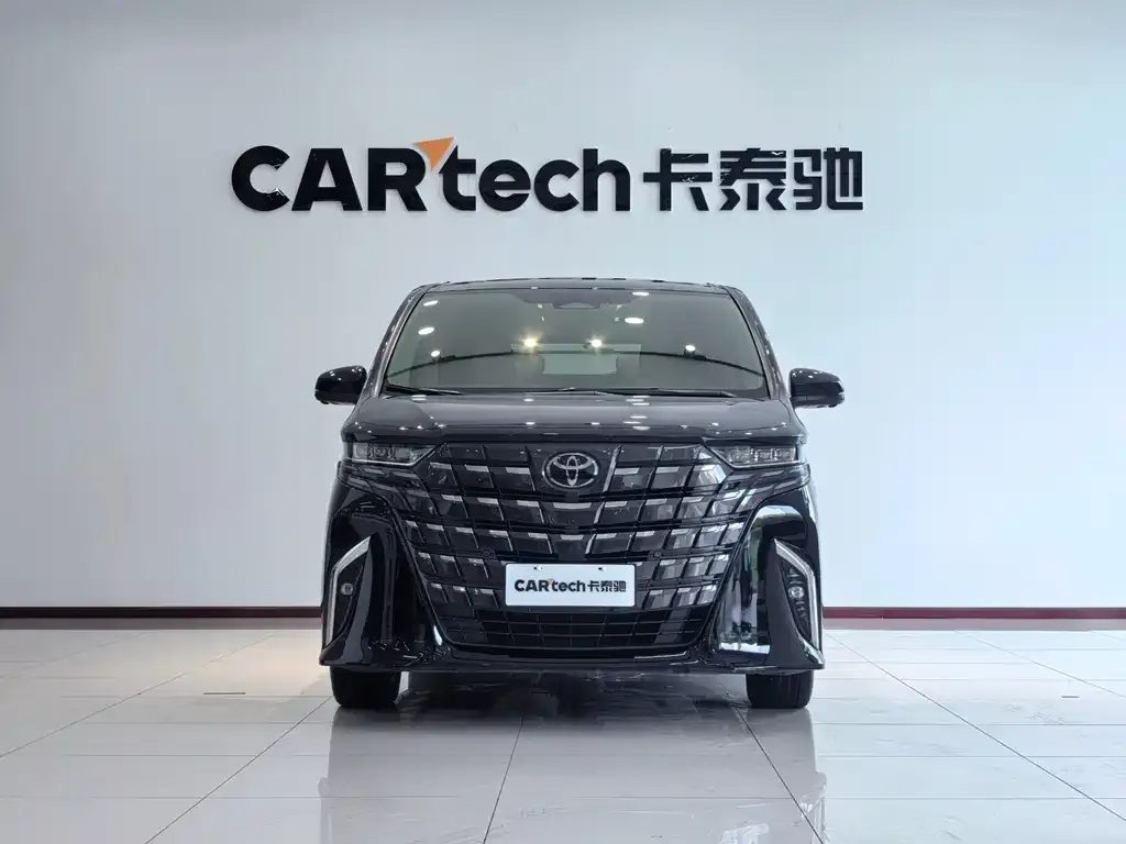 Toyota Alphard — фото 7