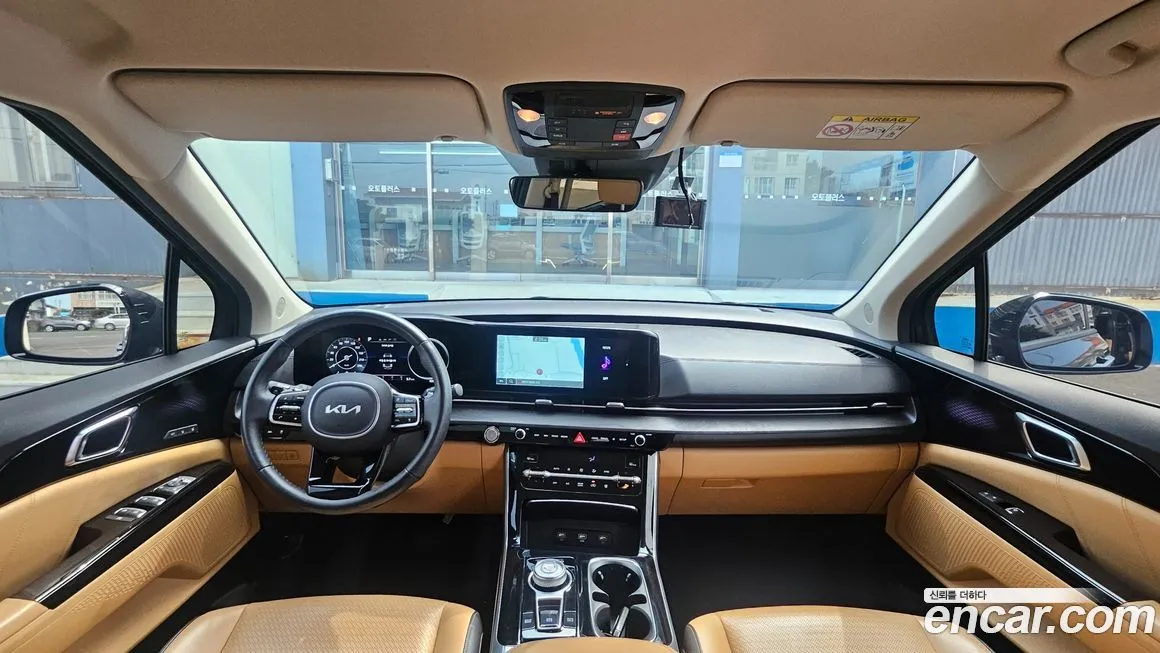 Kia Carnival — фото 10