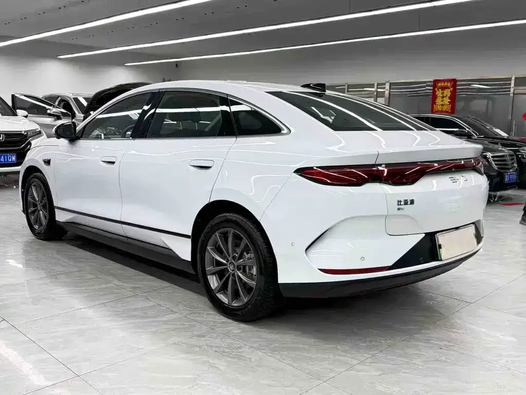 BYD Qin L — фото 5