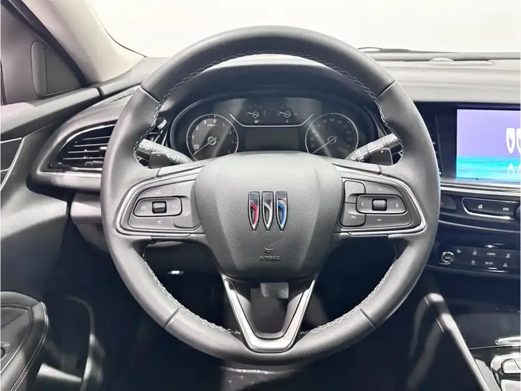 Buick Regal — фото 8