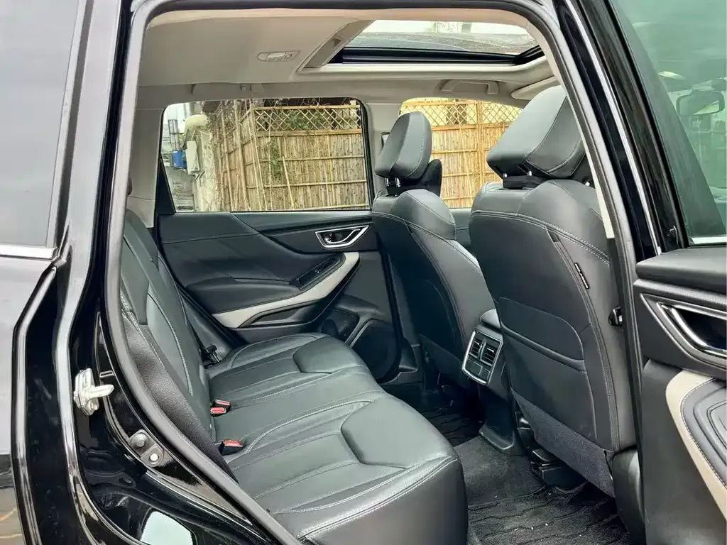 Subaru Forester — фото 3