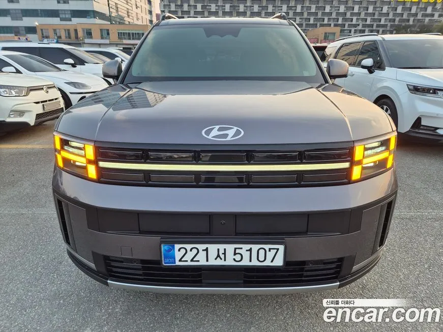 Hyundai Santafe — фото 1