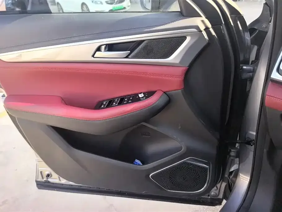 Changan CS85 COUPE — фото 2
