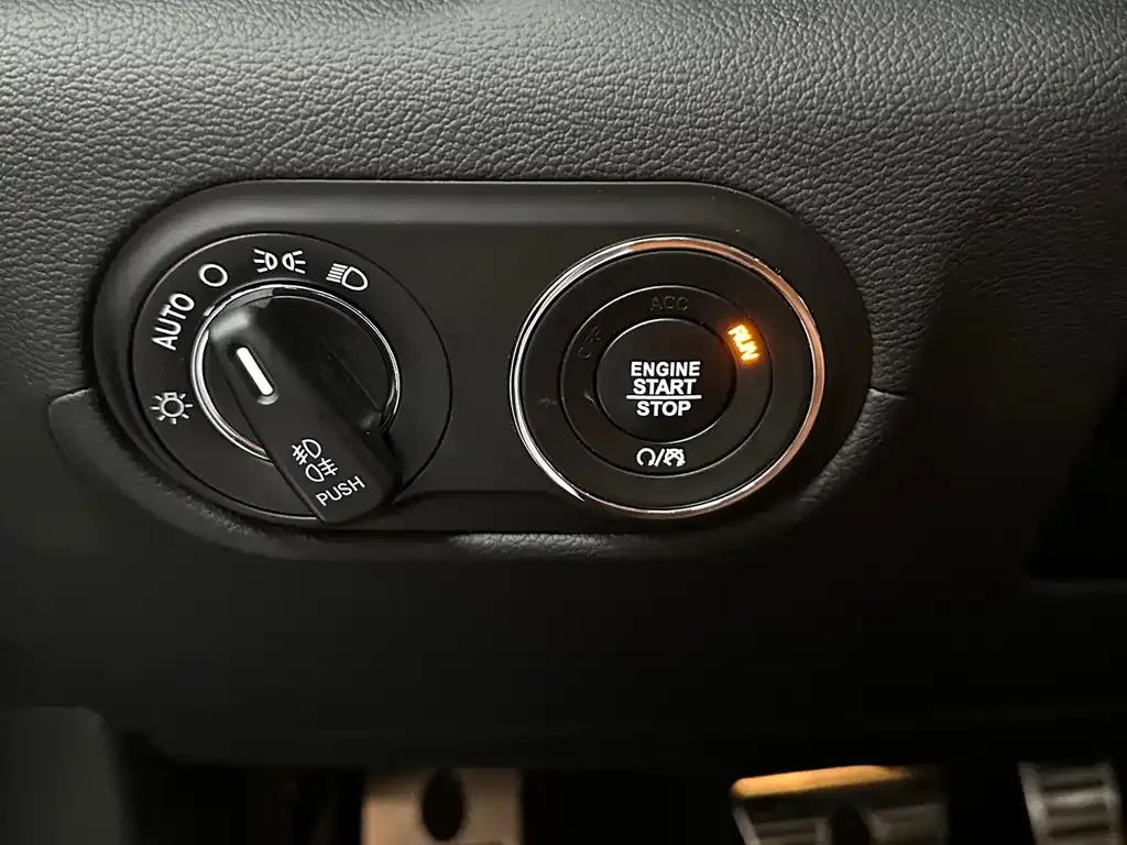 Maserati Levante — фото 10