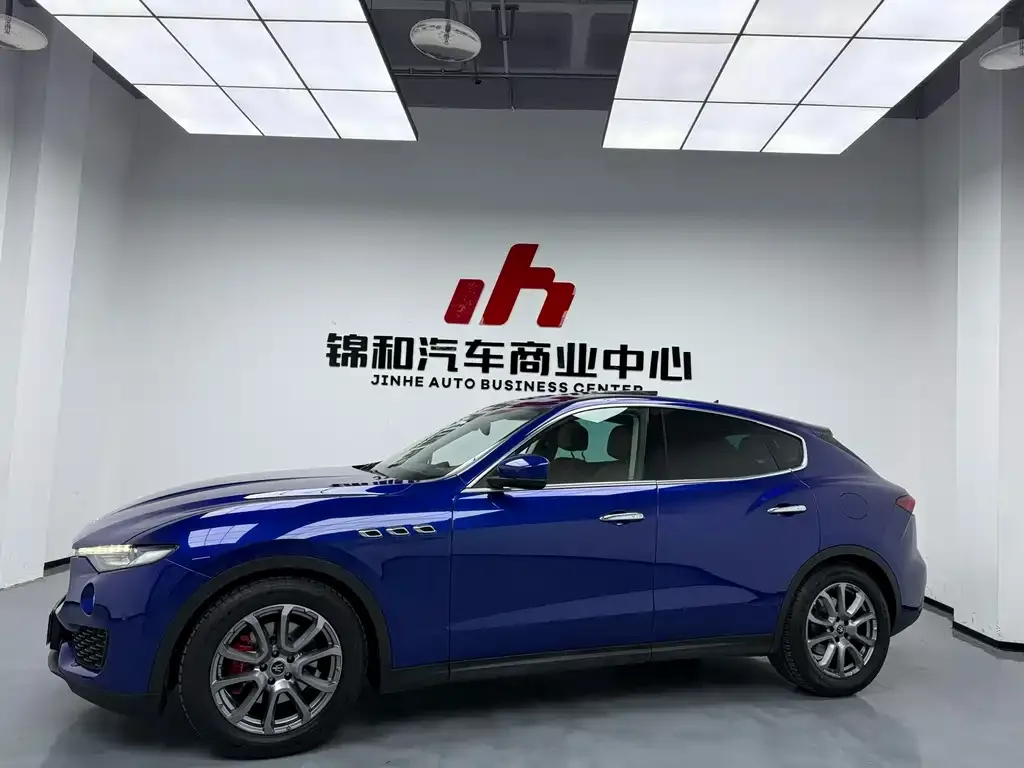 Maserati Levante — фото 4