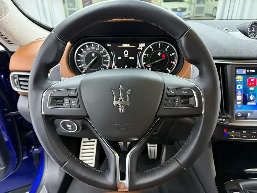 Maserati Levante — фото 7