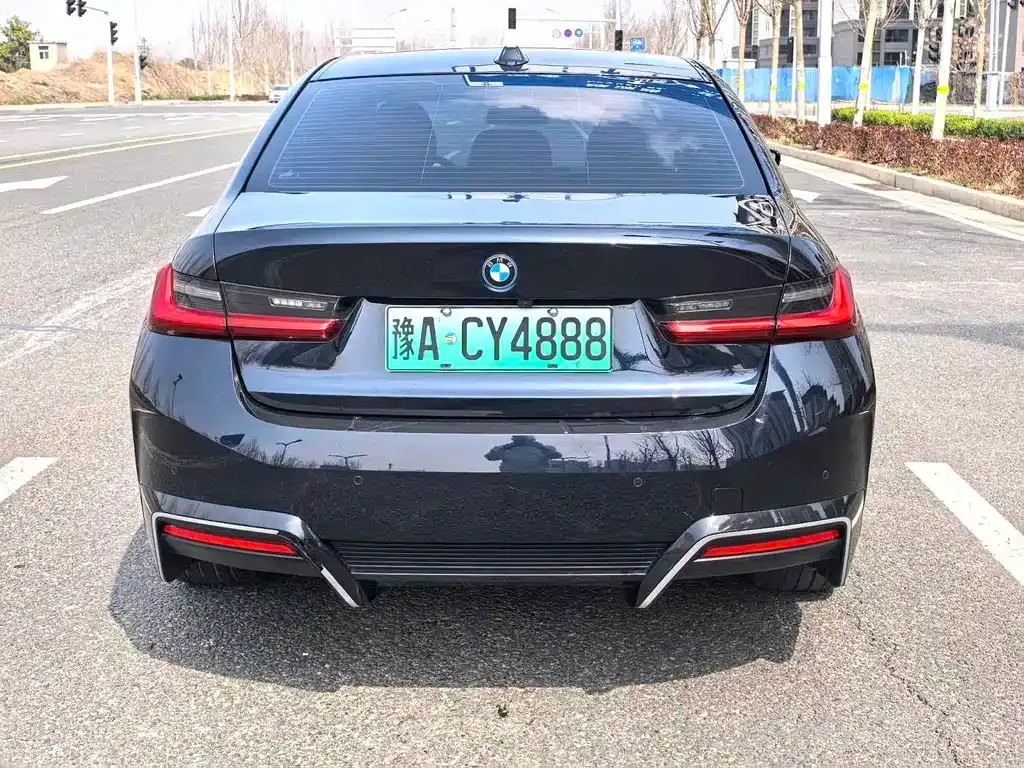 BMW i3 — фото 8