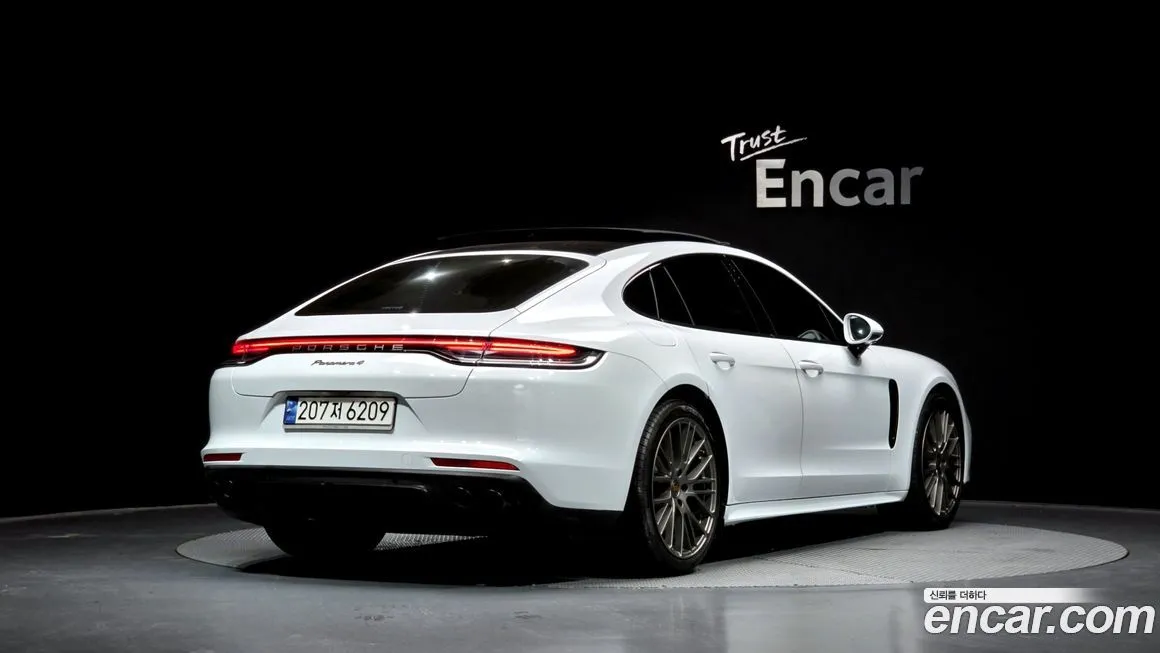 Porsche Panamera — фото 5