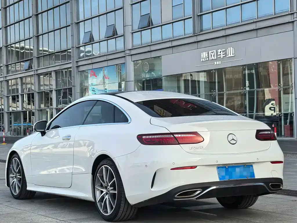 Mercedes-Benz E-Class (Import) — фото 7