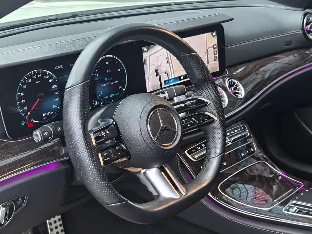 Mercedes-Benz E-Class (Import) — фото 9