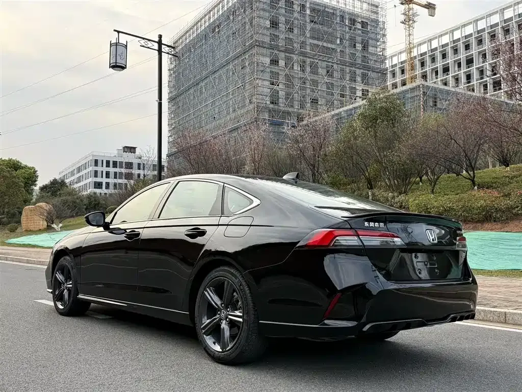 Honda Inspire — фото 8
