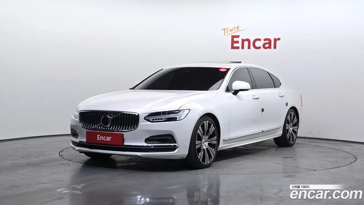 Volvo S90 — фото 1