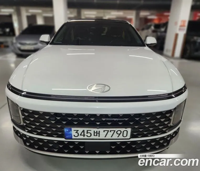 Hyundai Grandeur — фото 1