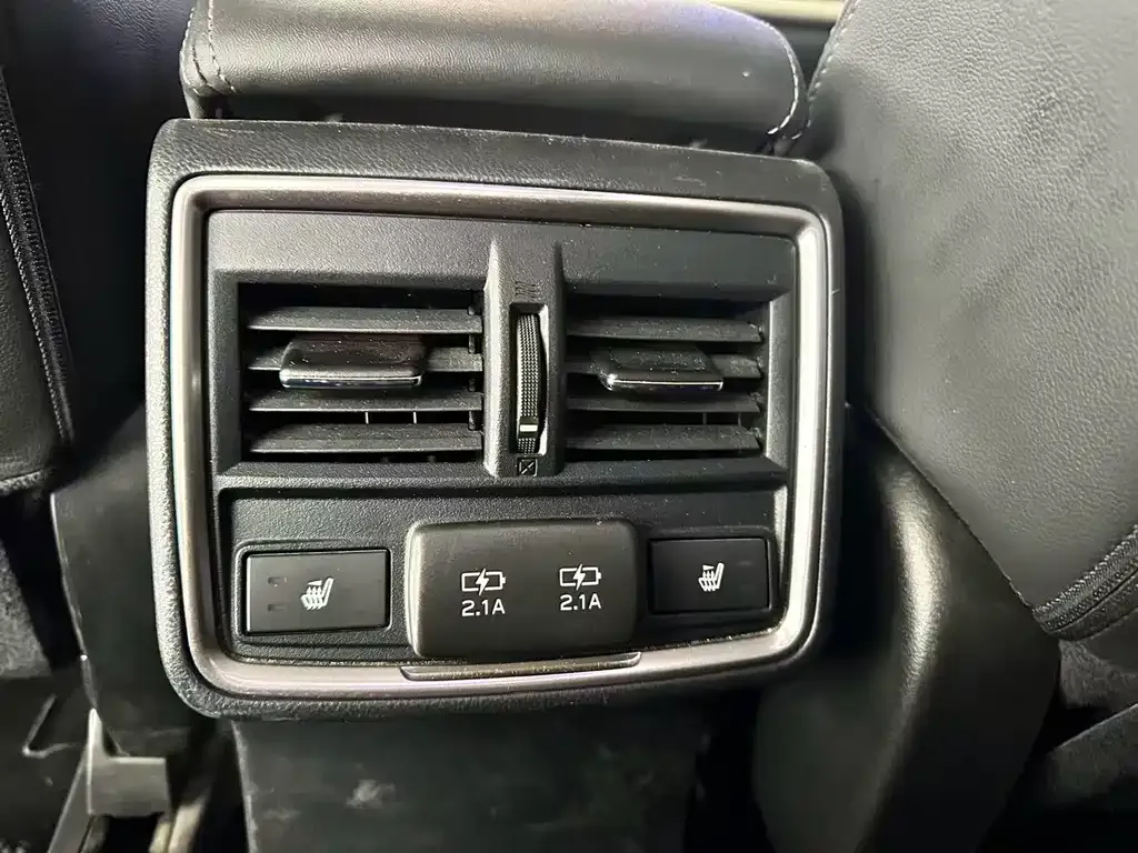 Subaru Forester — фото 3
