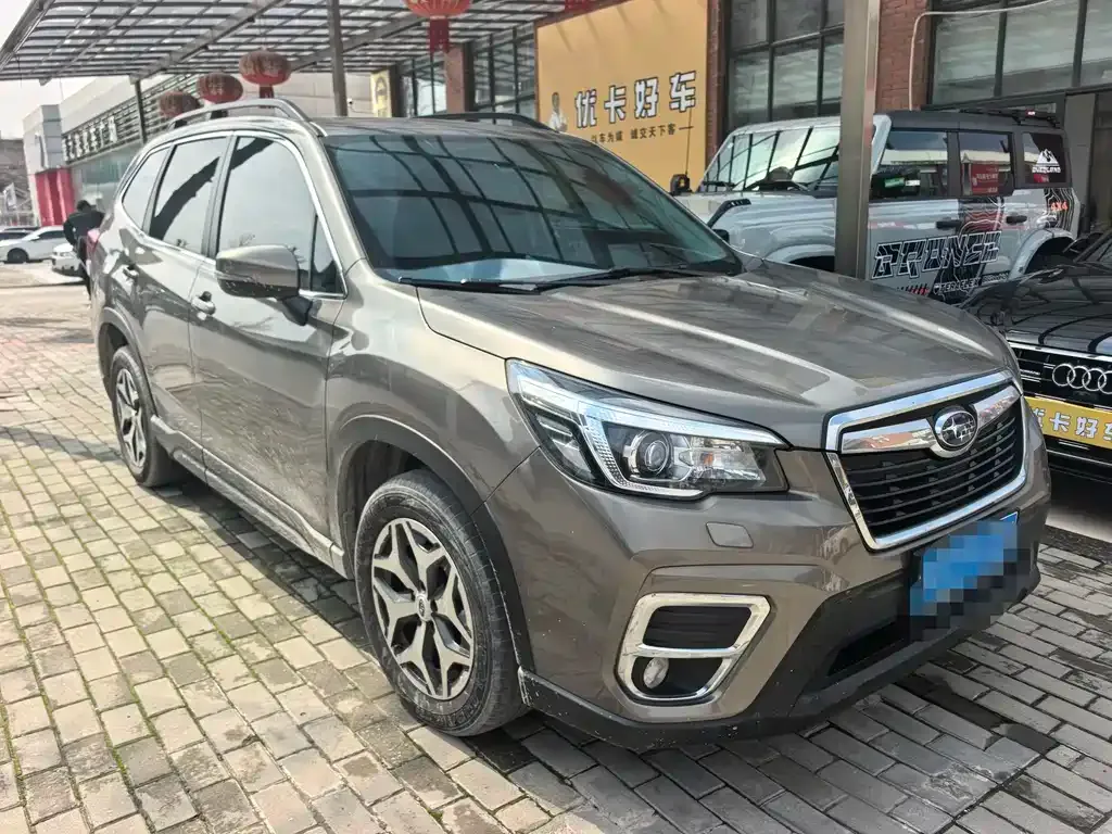 Subaru Forester — фото 5