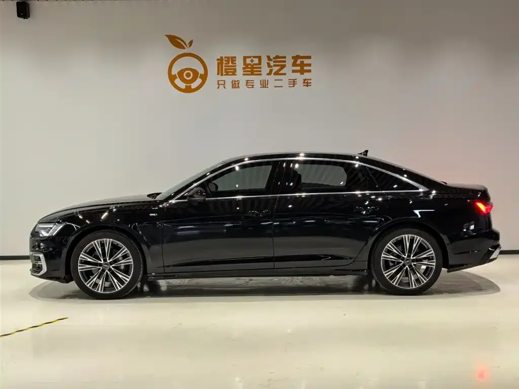 Audi A6L — фото 2