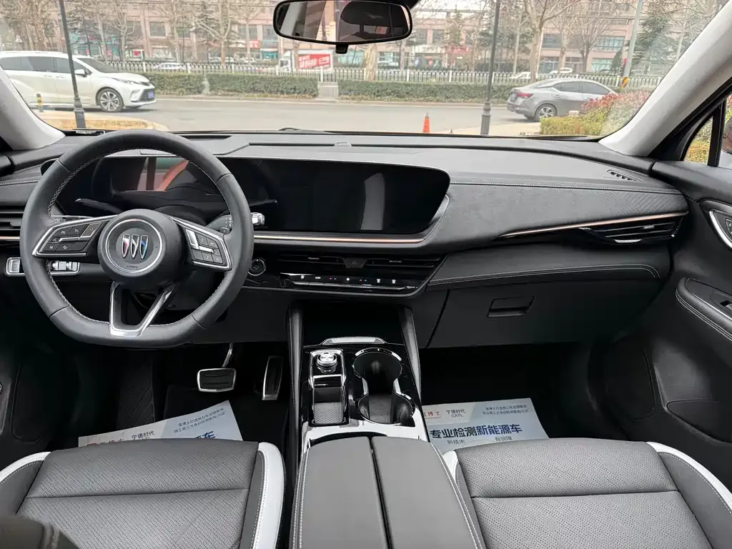 Buick Envision S — фото 10