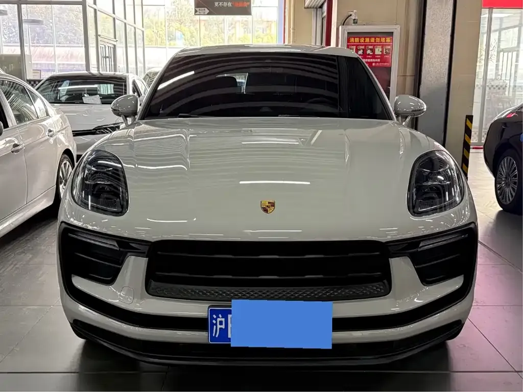 Porsche Macan — фото 1