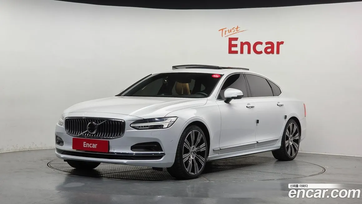 Volvo S90 — фото 1