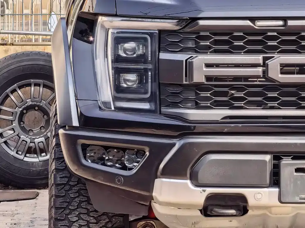 Ford F-150 Raptor — фото 7