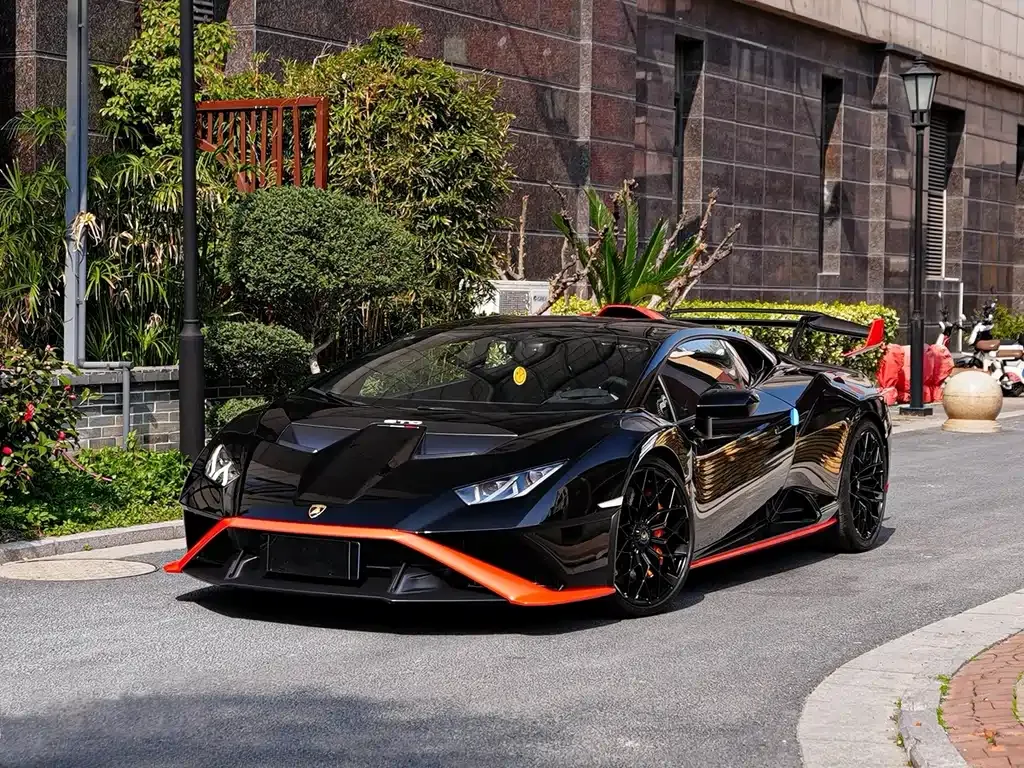 Lamborghini Huracan — фото 1