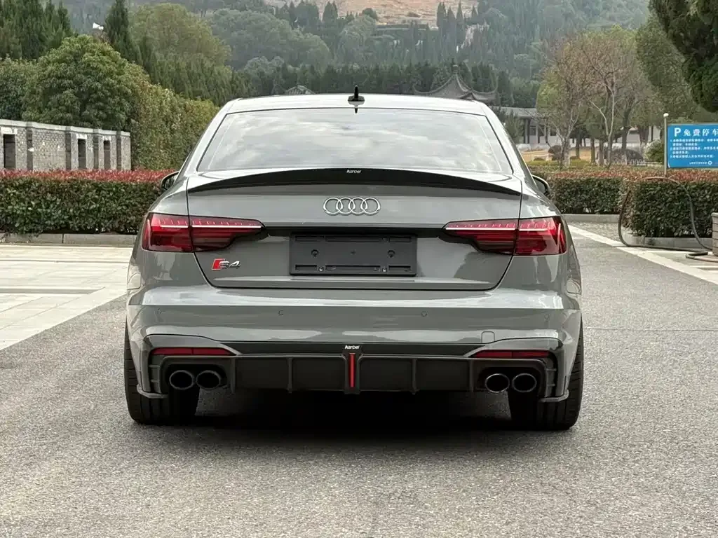 Audi S4 — фото 4