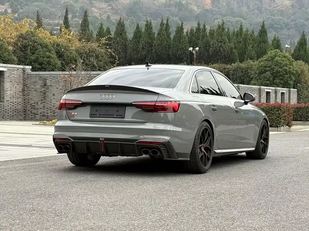Audi S4 — фото 2