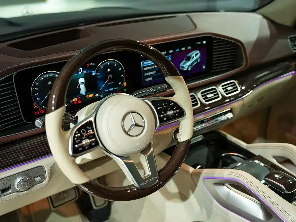 Mercedes-Benz GLS — фото 10