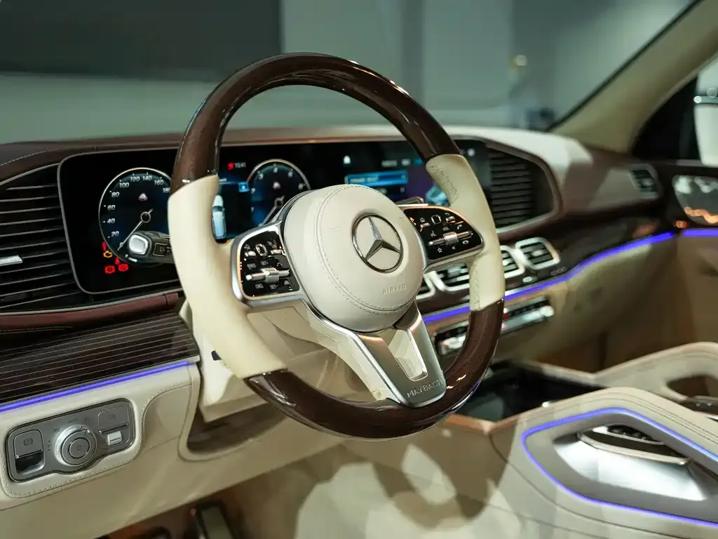 Mercedes-Benz GLS — фото 3