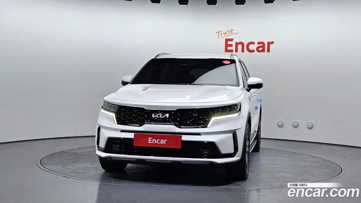 Kia Sorento — фото 10