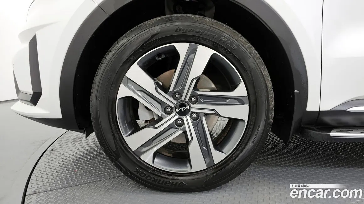Kia Sorento — фото 9