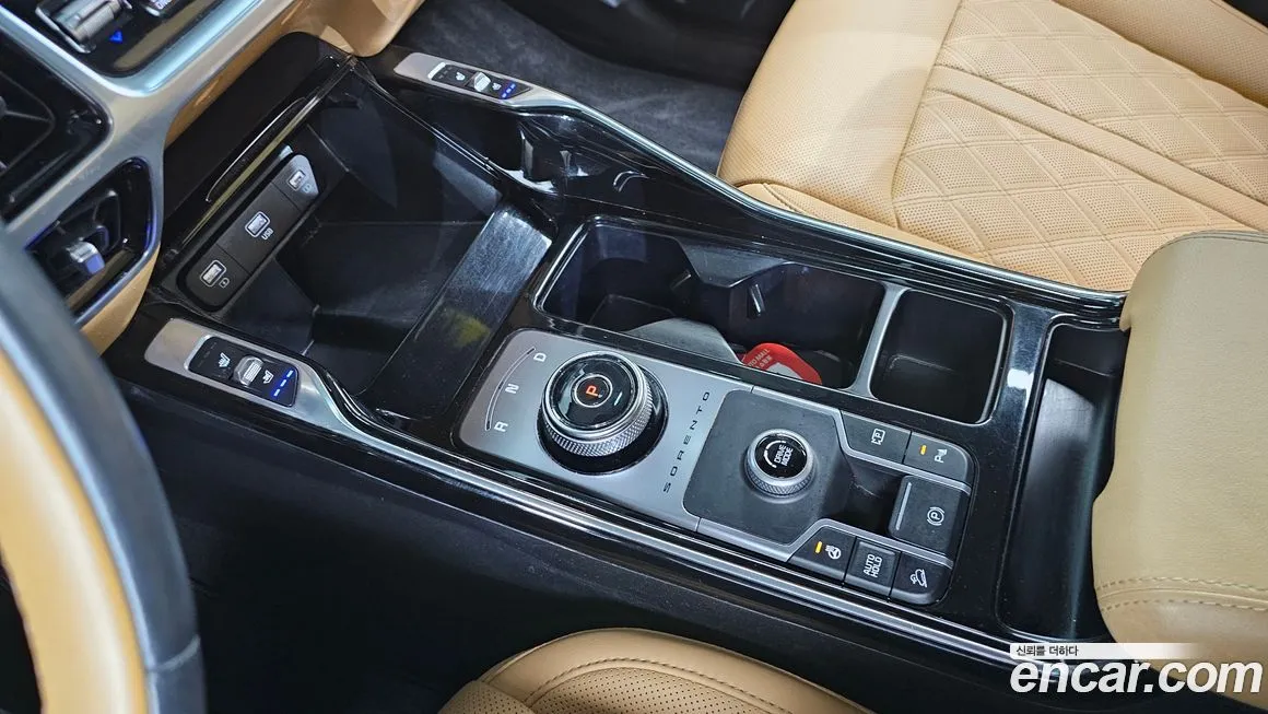 Kia Sorento — фото 8