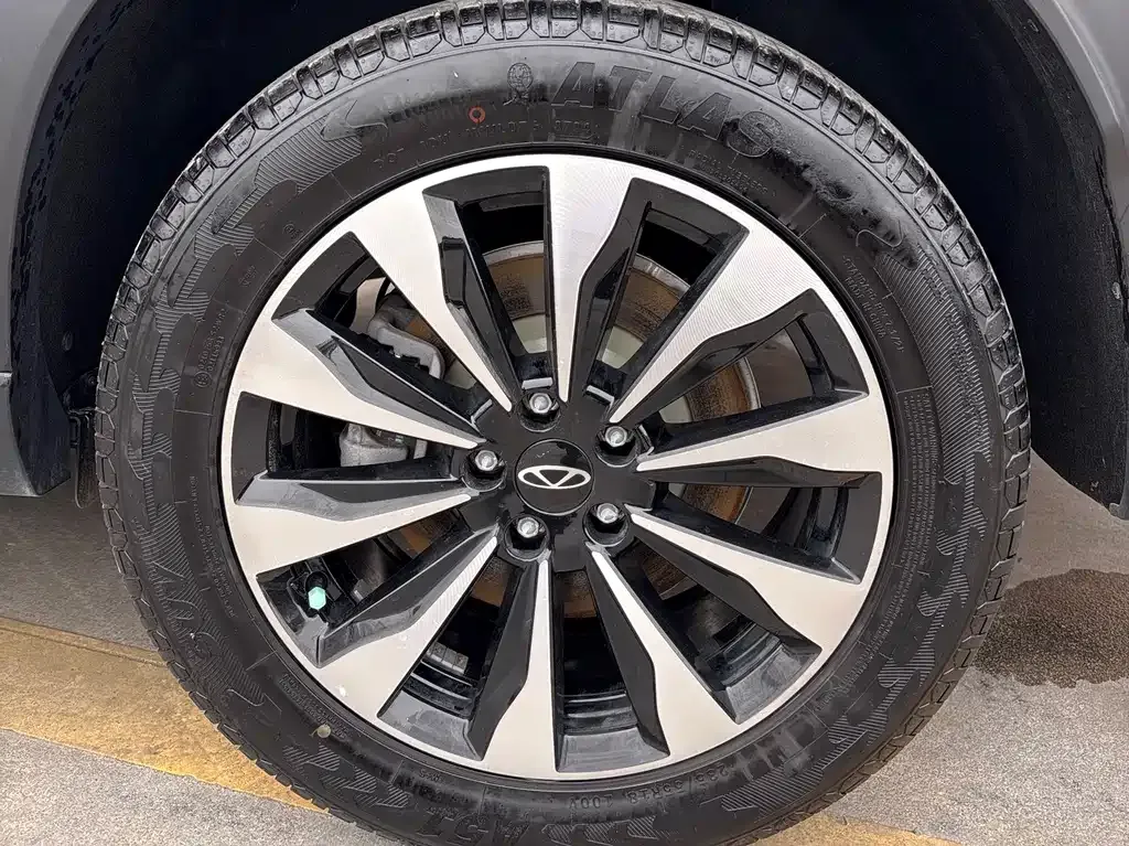 Chery Tiggo 8 PLUS — фото 7