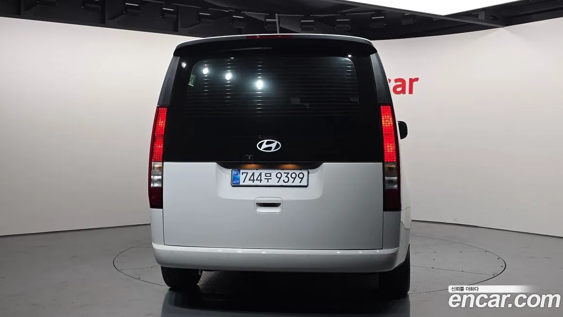 Hyundai Staria — фото 2