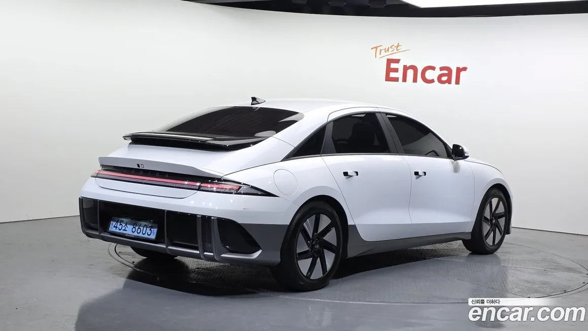 Hyundai Ioniq6 — фото 9