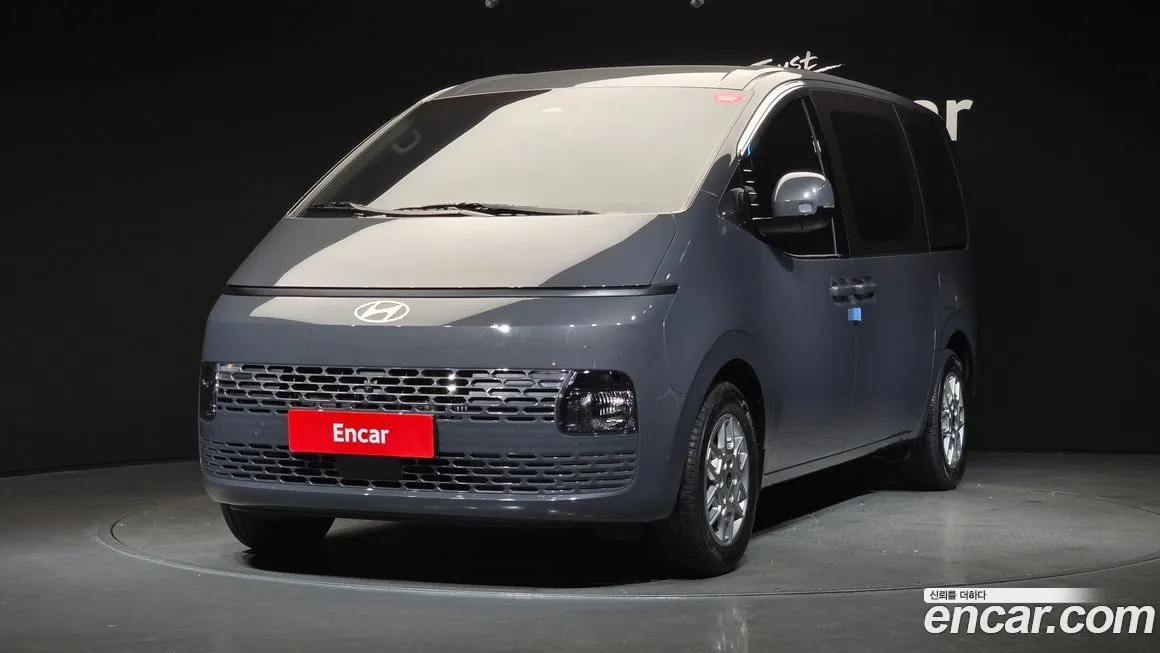 Hyundai Staria — фото 1