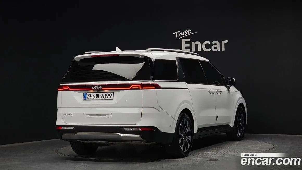 Kia Carnival — фото 2