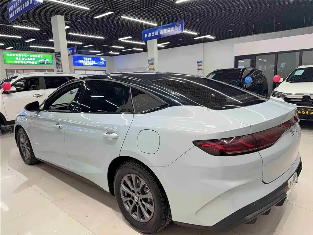 BYD Qin L — фото 6
