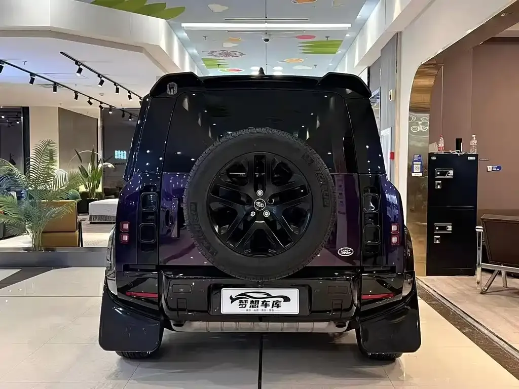 Land Rover Defender — фото 9