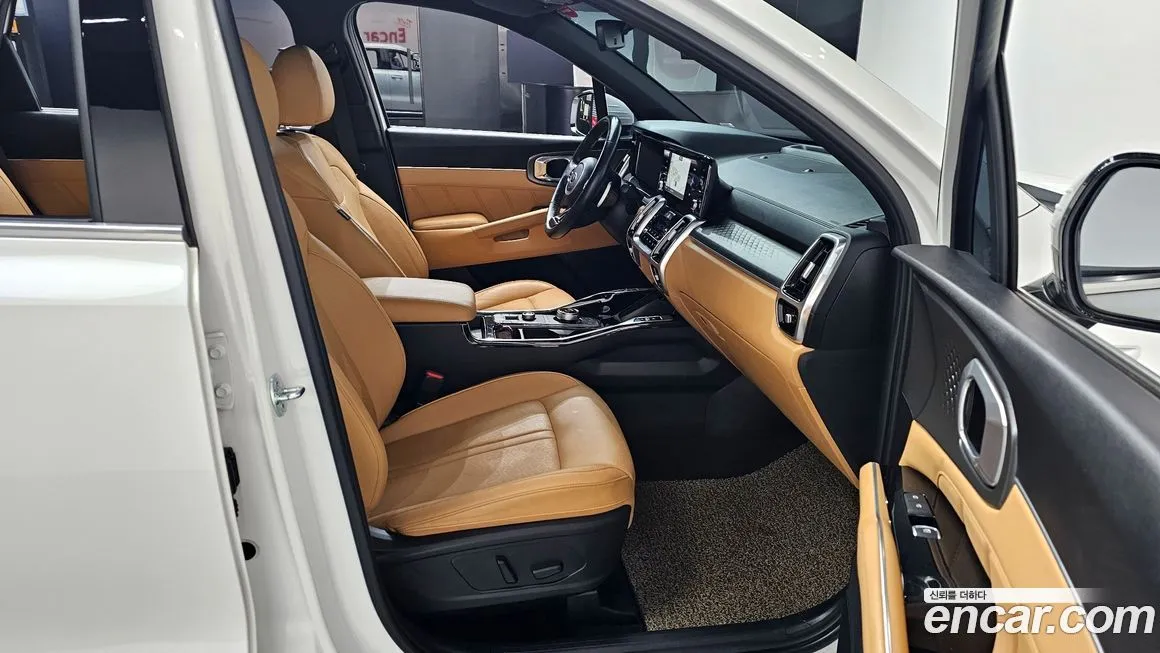 Kia Sorento — фото 8